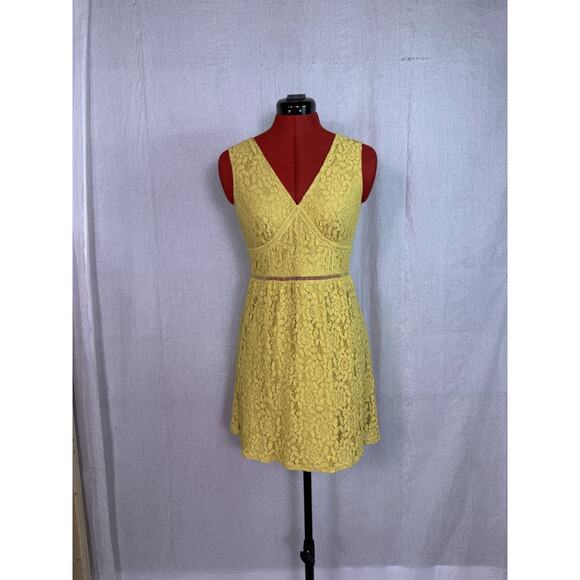 Altar'd State Womens Yellow Lace Dress womens Size Small Fit And Flare Mini E112 - Picture 1 of 12